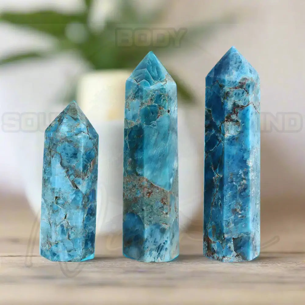 Natuursteen en kristallen puntstaf Apatiet / 1pc Size 50-60mm