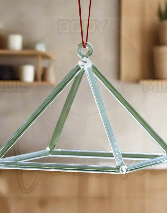 Pyramide chantante en cristal clair de 7,6 à 23 cm 